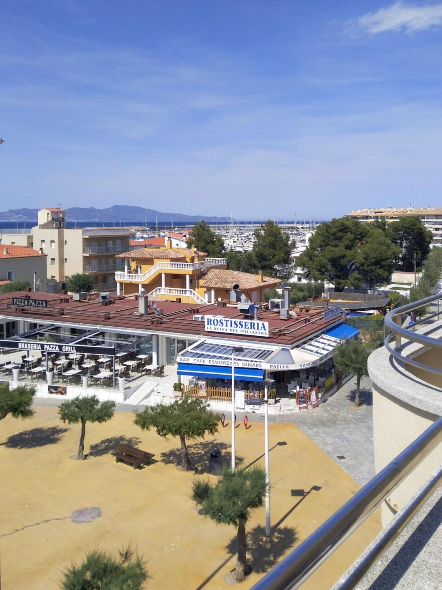 Апартаменты Passeig Del Mar Ля Эскала Экстерьер фото